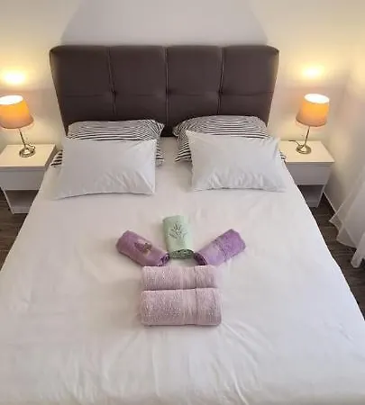 Lavanda Vrana  Kültér fotó